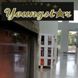 Hall Youngstar Designhotel Fotos