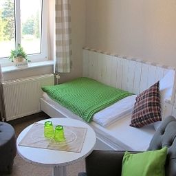  alfred & otto Apfelhotel mit Streusel Fotos