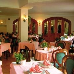 Sala śniadaniowa w restauracji La Bagattella Fotos