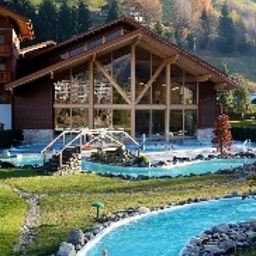 Thermes Parc Les Bains Val-d'Illiez VS
