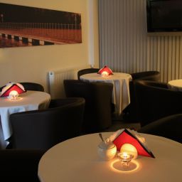 Salle du petit-déjeuner située dans le restaurant GLORIA Fotos