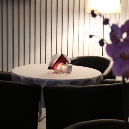 Salle du petit-déjeuner située dans le restaurant GLORIA Fotos