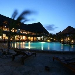 Pool Jacaranda Beach Ora Resort Fotos