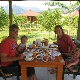 Breakfast room within restaurant Almira Bungalow Fotos