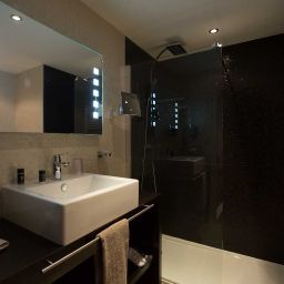 Bathroom Best Western Plus Le Colisée Hotel & Spa Fotos