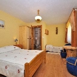 Pod Lipą Fotos