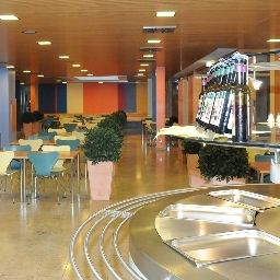 Salle du petit-déjeuner Akademie des Sports Fotos