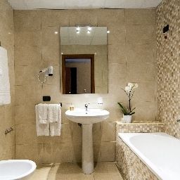 Bathroom Tiempo Fotos