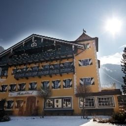 Postschlössl Hotel garni Майрхофен