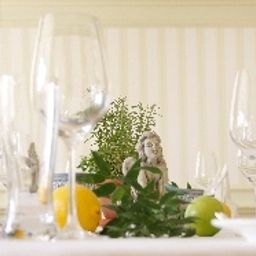 Restaurant Röttele's Residenz im Schloss Neuweier Fotos