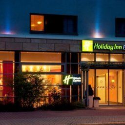 Exterior view Holiday Inn Express WINDSOR Fotos