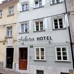 Adora Fotos