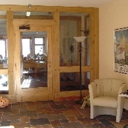 Hall Schilfhaus Fotos