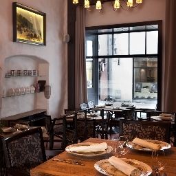 Sala de desayuno Cru Fotos