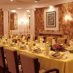 Salle du petit-déjeuner située dans le restaurant Diaoyutai Hotel - Beijing Fotos