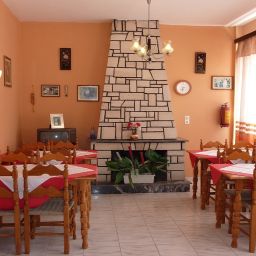 Комната для завтраков Perama Fotos