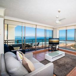 Seacrest Apartments Surfers Paradise